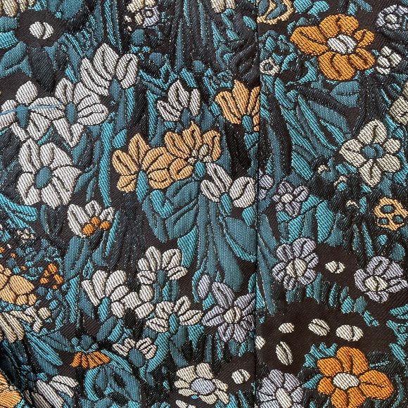 Two piece Stacy London brocade suit - Picture 4 of 6